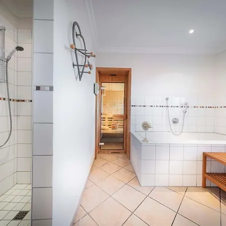 Strandlodge 2 * Rettin