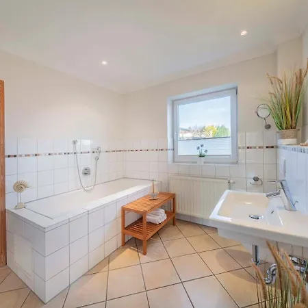 Strandlodge 2 * Rettin